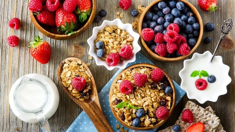 Raspberries: beneficial properties of berries and possible harm