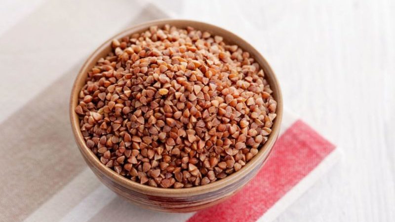 Is raw buckwheat useful and can it be eaten like this?