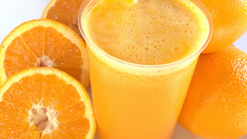 Can I drink orange juice on an empty stomach: the benefits and harms of freshly squeezed citrus