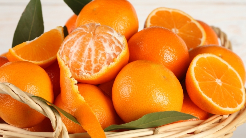 Health benefits and harms of tangerines, energy value and rules of use
