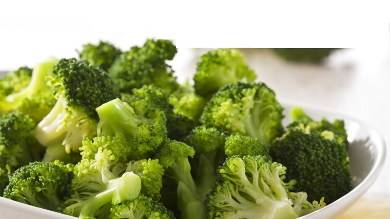 Is broccoli useful for weight loss and in what form and quantity to include it in the diet