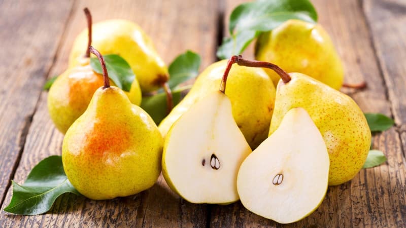 The chemical composition of the pear, calorie content and its benefits and harm to health