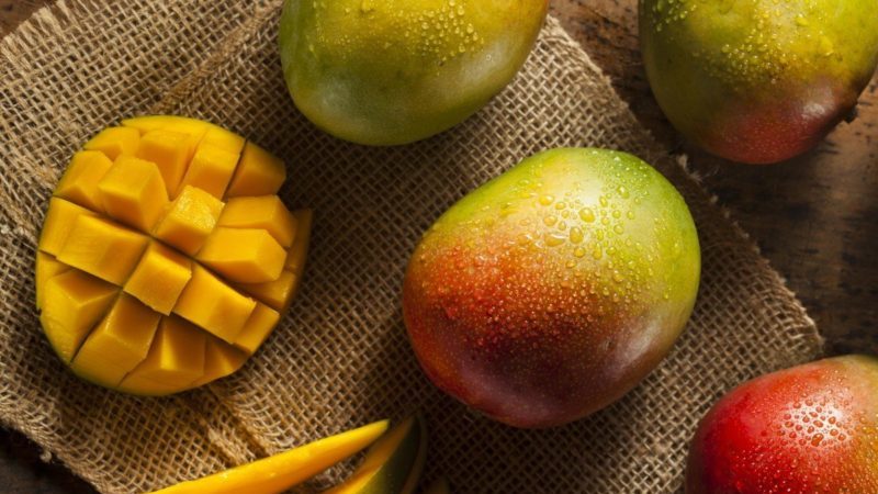 How to store a mango at home to keep it from spoiling