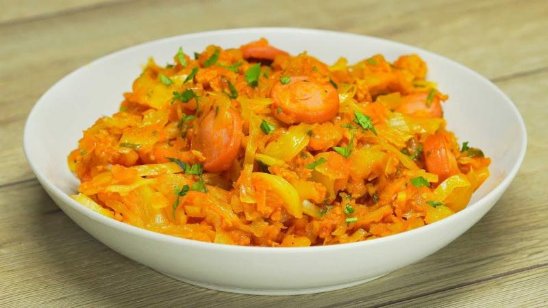 Is it possible to eat stewed cabbage while breastfeeding and will it harm the baby