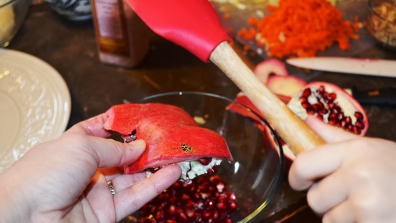 Useful properties of pomegranate peels and how to use them