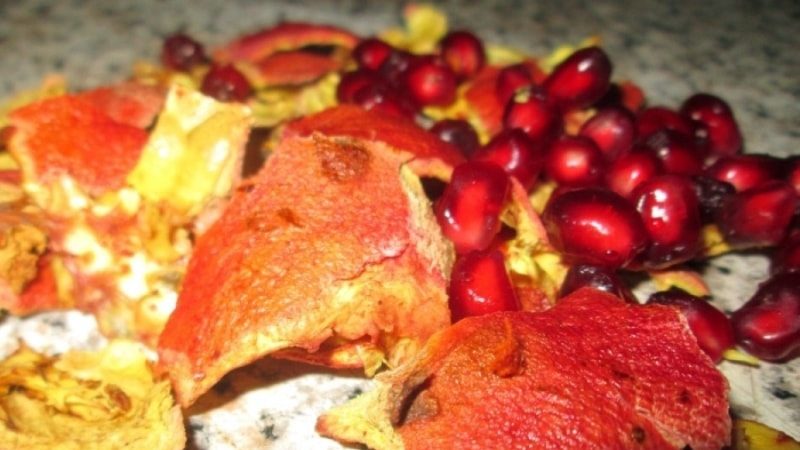 Useful properties of pomegranate peels and how to use them