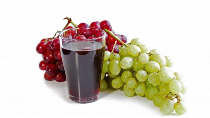 The benefits and harms of grape juice, preparation and use