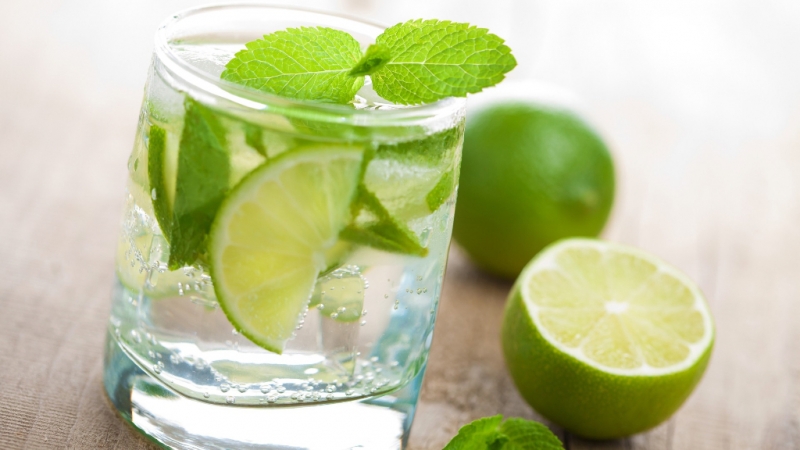 Lime juice and concentrate: composition, properties, application, contraindications