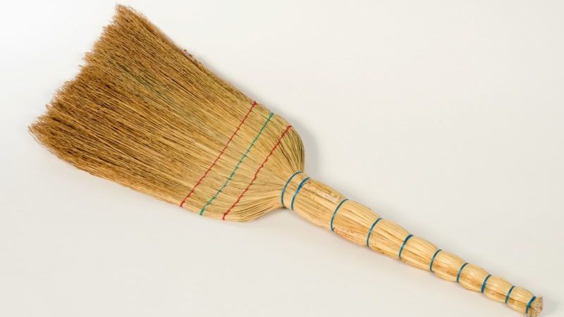 Why is a sorghum broom so good and how to make it yourself