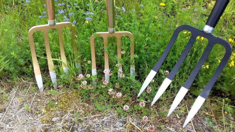 How to make a shovel for digging potatoes with your own hands