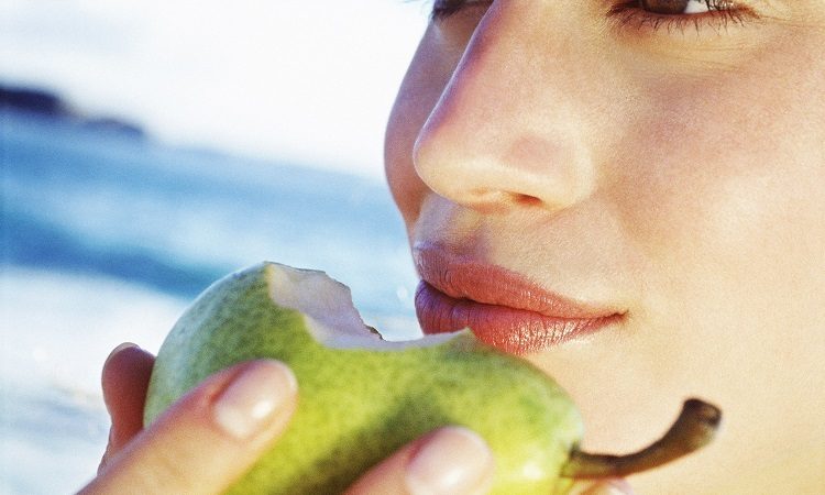 The benefits and harms of pears for women
