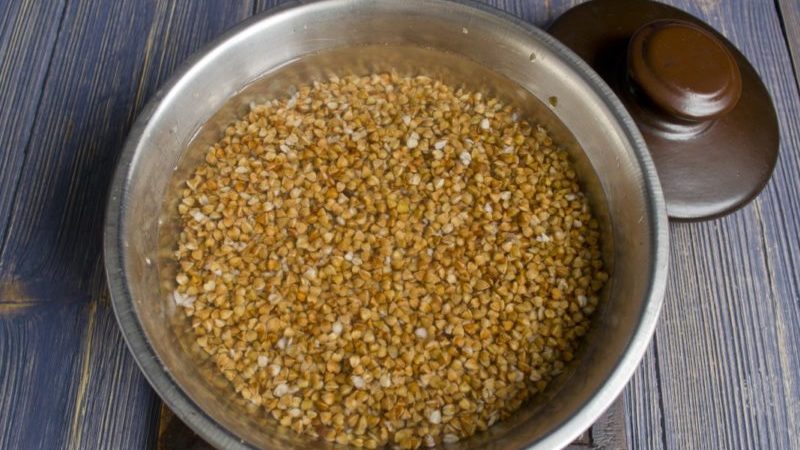 How to properly rinse buckwheat and is it necessary to do it