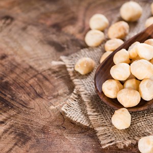 Why is chocolate macadamia nut good and how to eat it correctly