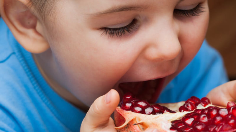 Pomegranate - norms of use per day, is it possible to eat with seeds