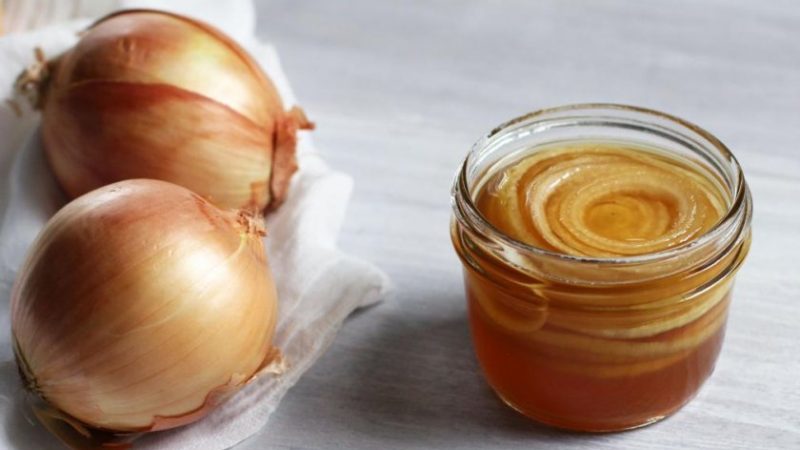 How to properly use onion juice with honey for cleaning blood vessels, reviews on effectiveness