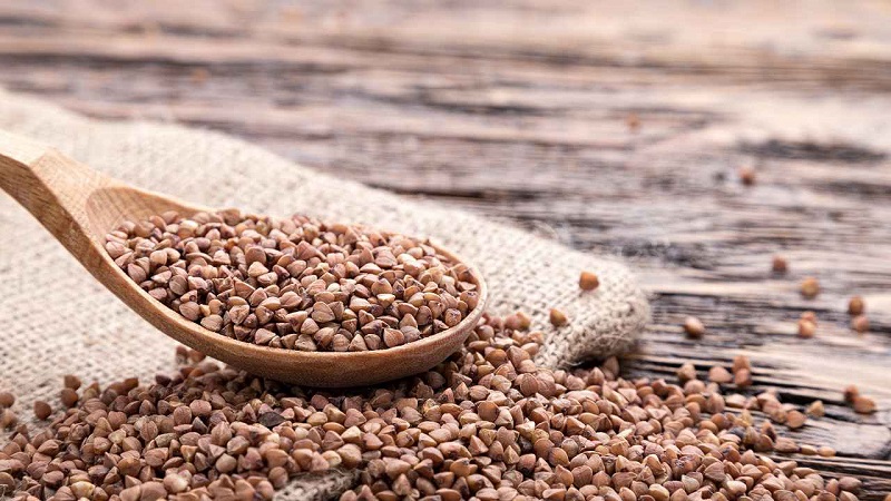 The chemical composition and nutritional value of buckwheat - a detailed description with tables