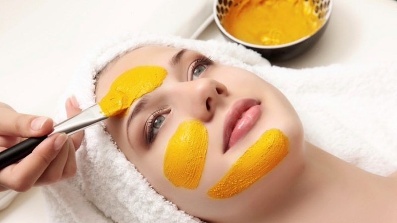 What is the harm and benefits of mango for a woman's body