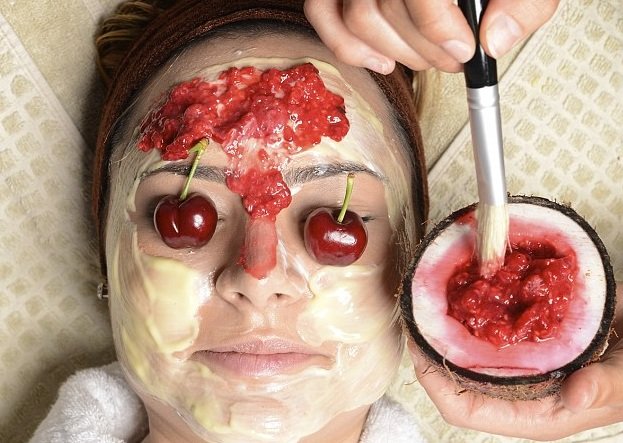 Why are cherry berries useful for a woman's body