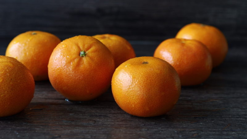 What is the name of a hybrid of lemon and tangerine