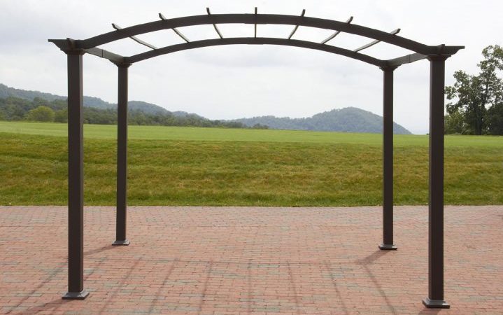 How to make a grape pergola with your own hands