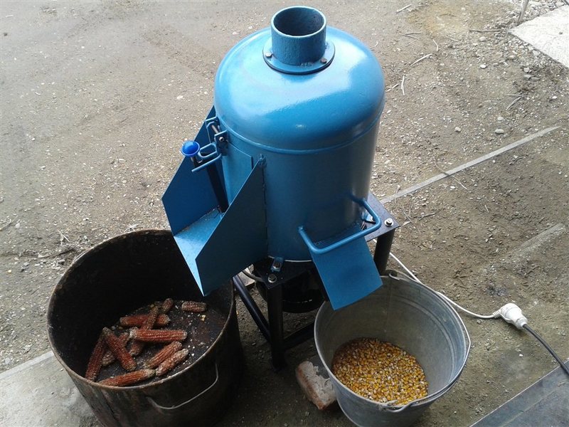 What is a corn plow and how to make it yourself